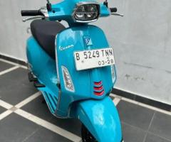 vespa sprint s 2023 blue audience